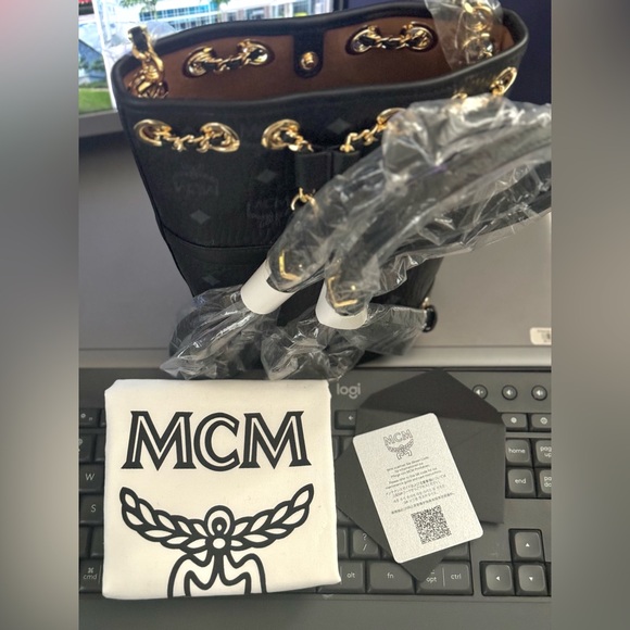 🔥NEW MCM Mini Visetos backpack with chain shoulder straps - Picture 8 of 8